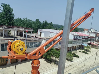 室外吊運(yùn)機(jī)適合吊裝家用建筑裝修材料